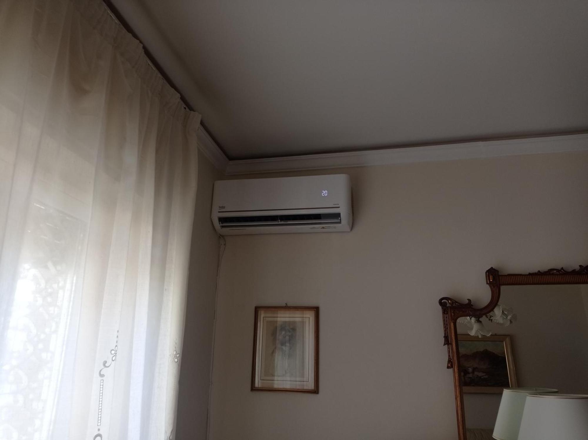 New Dawn Apartment, Appartamento Turistico, Casa Per Vacanza, Tre Camere Indipendenti Katania Zewnętrze zdjęcie
